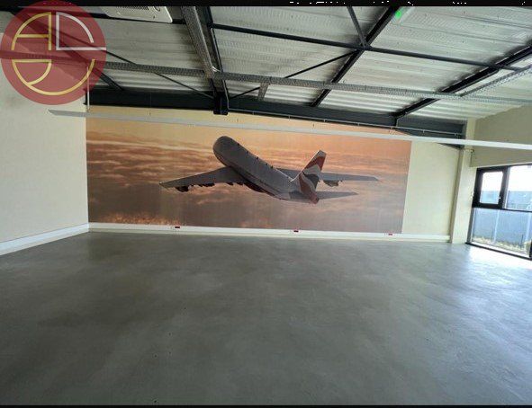 Location bureaux 100 m² à BEAUZELLE