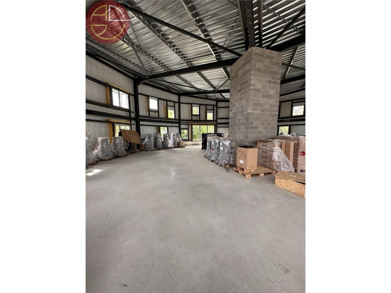 Location local commercial 271 m² à LAUNAGUET