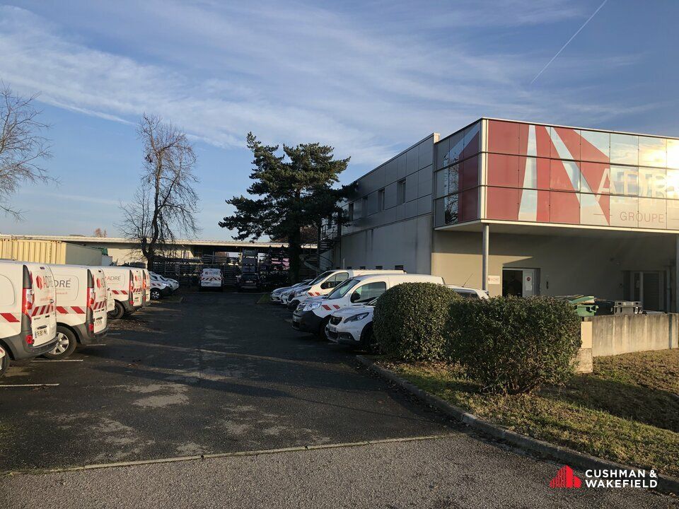 Location bureaux 366 m² non divisibles