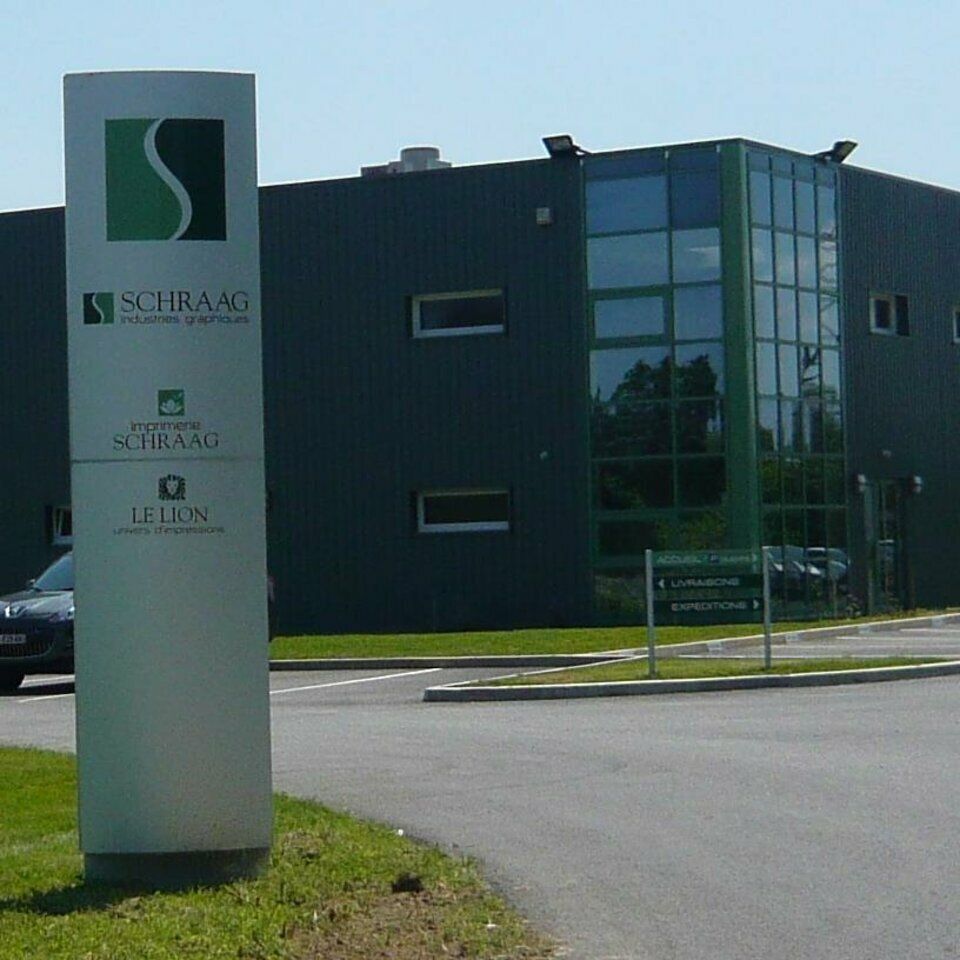 Location local d''activites 3100 m² non divisibles