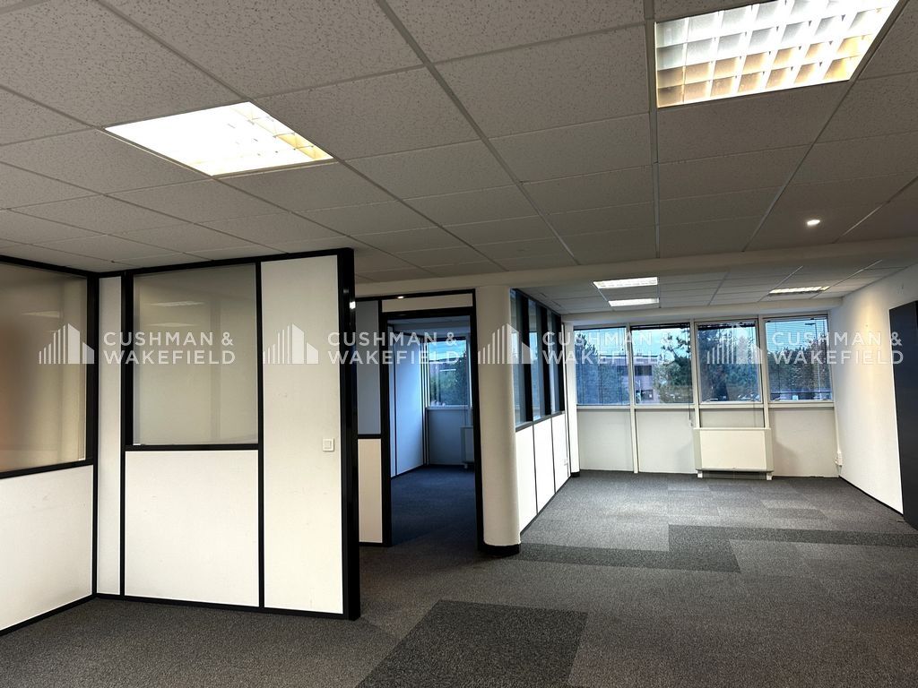 Vente bureaux 141 m² non divisibles