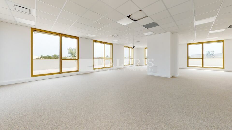 Valoris Real Estate vous propose des bureaux neufs à la location au coeur de la Techlid.