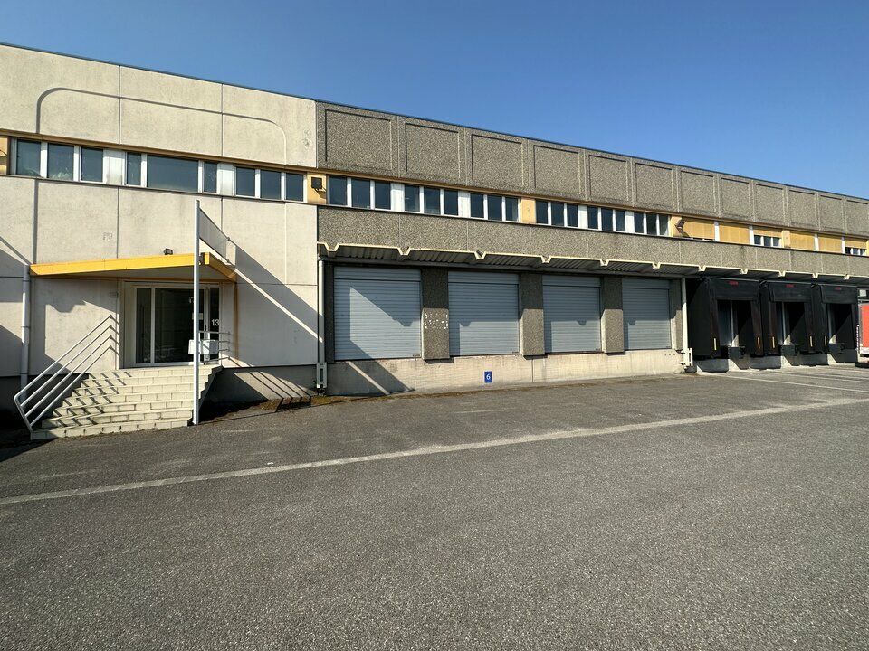 Location entrepot 2567.4 m² divisibles à partir de 149 m²