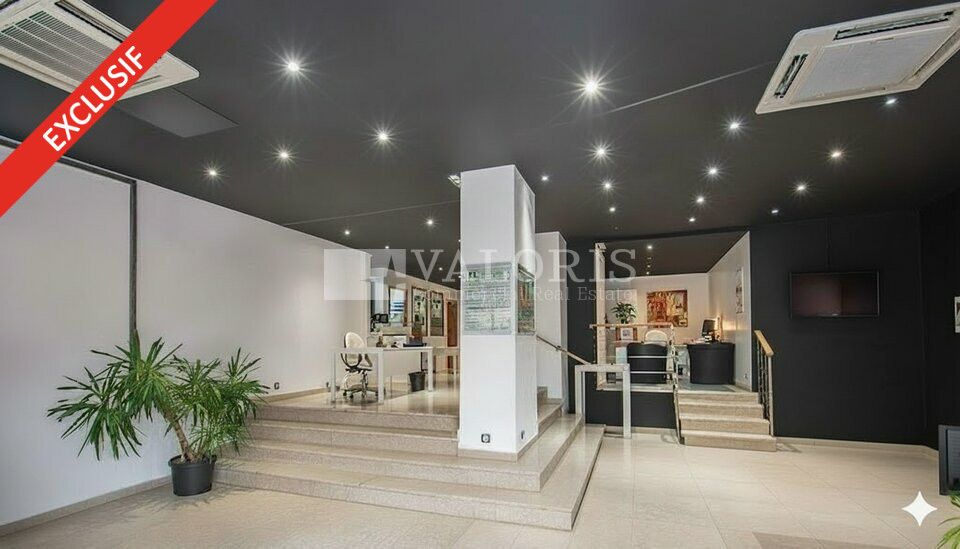 Valoris Real Estate vous propose à un local commercial à louer sur un axe très passant de Villefranche sur Saône.