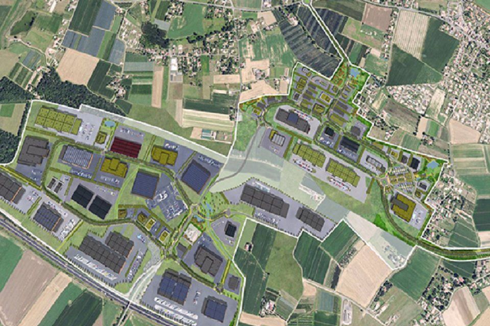 Vente terrain 578000 m² divisibles à partir de 8000 m²