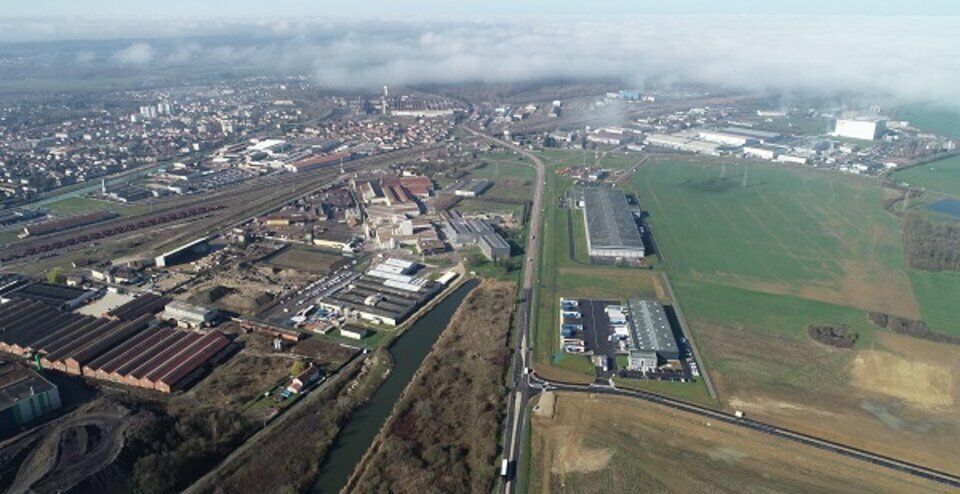 Vente terrain 220000 m² non divisibles