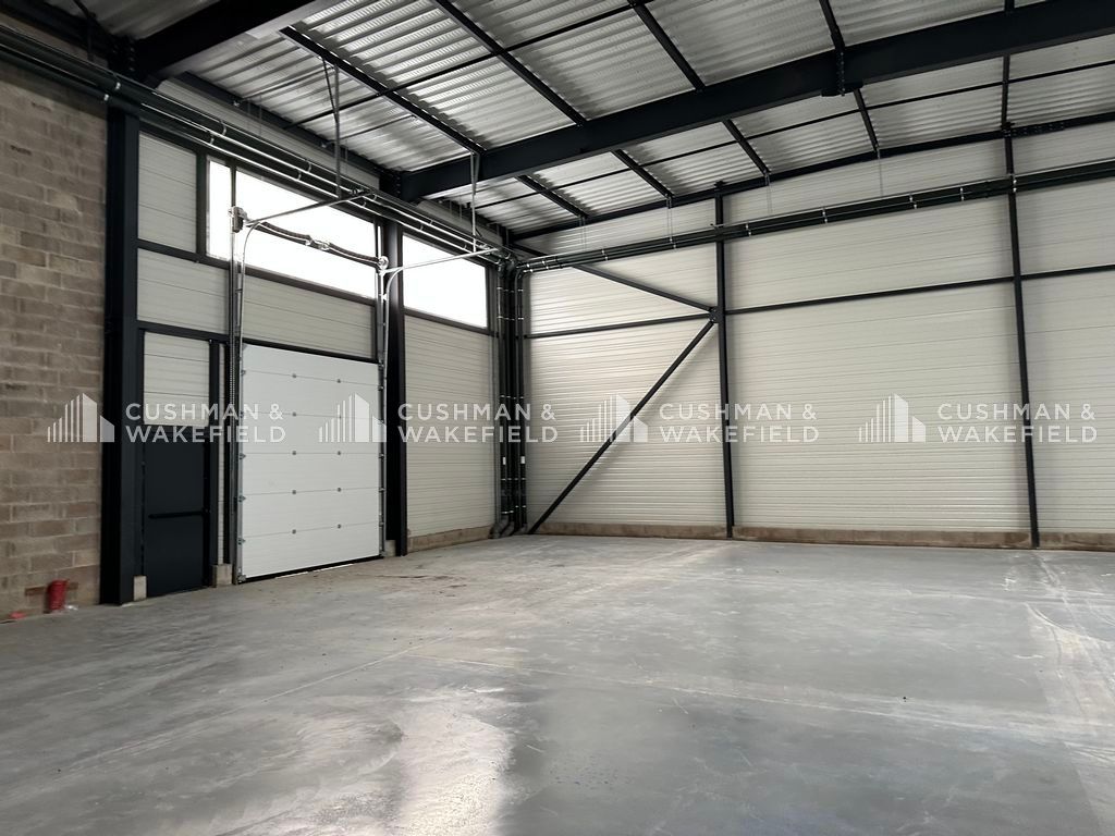 Location activités 476 m² non divisibles