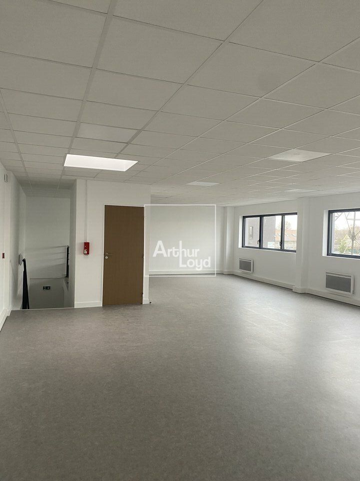 A louer bâtiment neuf proche des grands axes