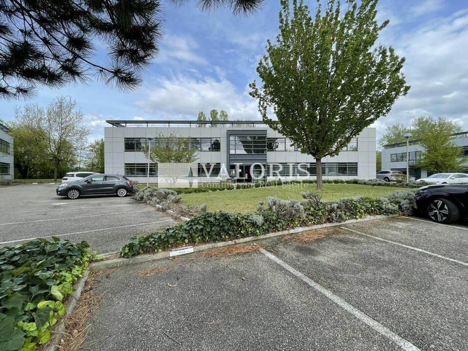 Location bureaux 2453 m² divisibles à partir de 89 m²