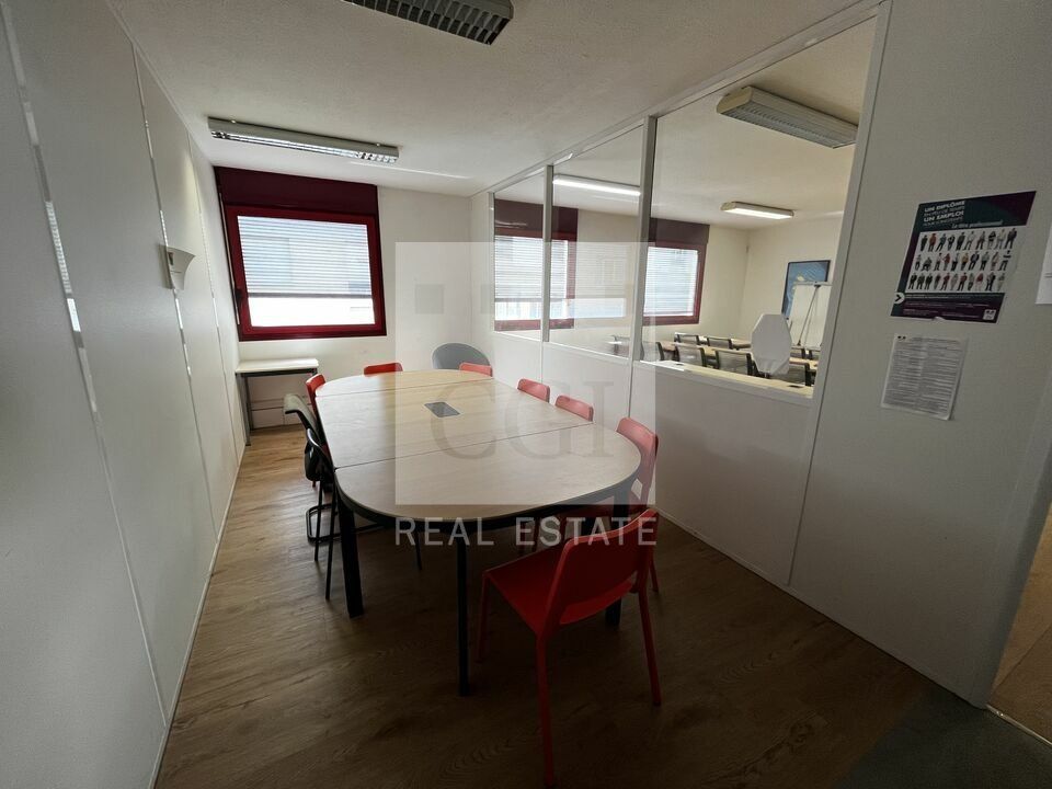 Location bureaux 126 m² non divisibles