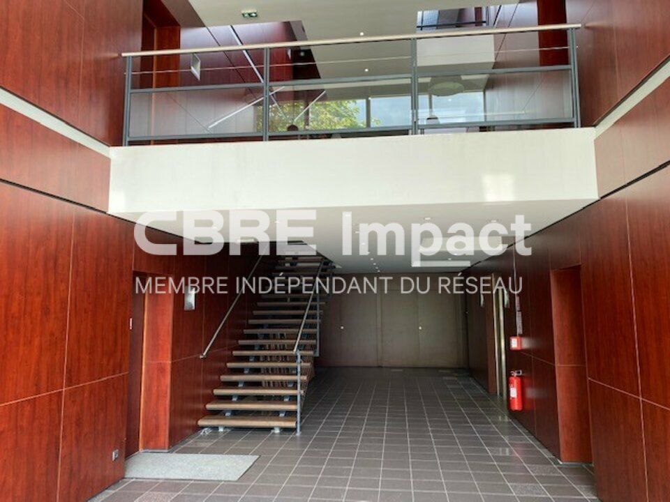 Location bureaux 250 m² non divisibles