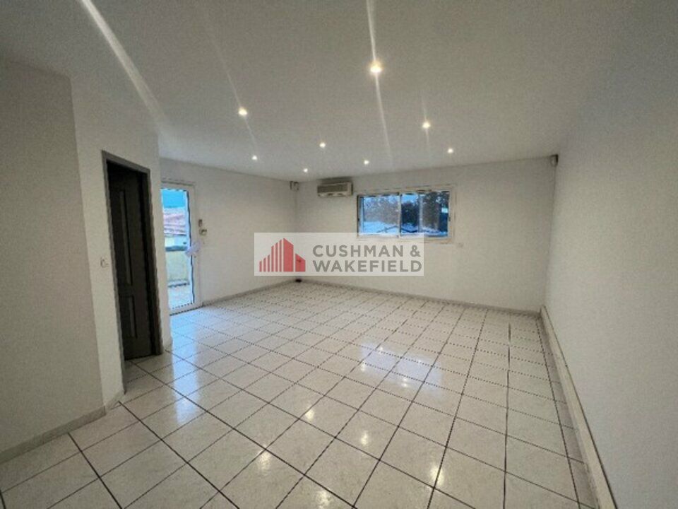 Location bureaux 126 m² non divisibles