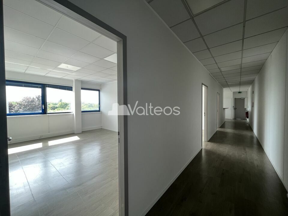 135 m² pour ce bureaux en location à Labege