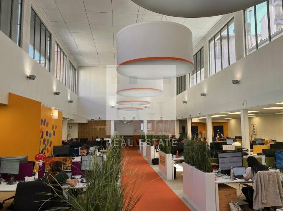 Location bureaux 828 m² non divisibles
