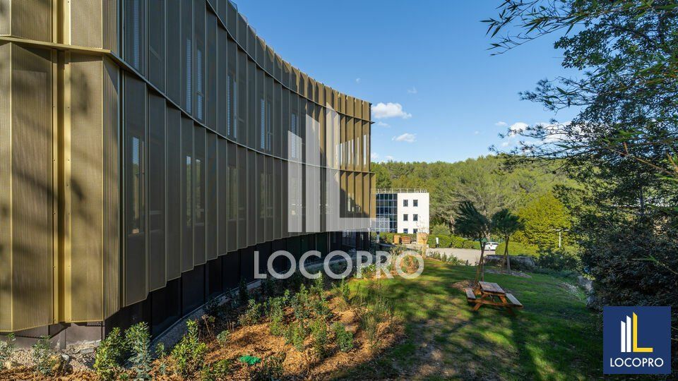 1330 m² pour ce bureaux en location à Sophia antipolis