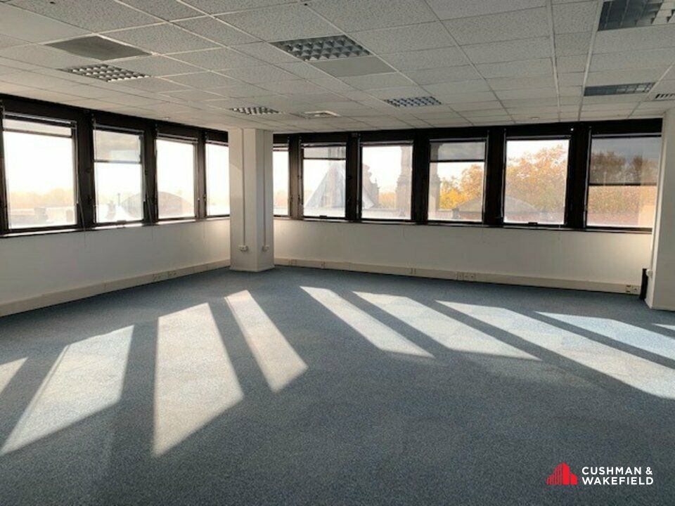 Location bureaux 660 m² non divisibles