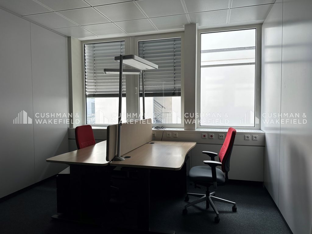 Location bureaux 3208 m² divisibles à partir de 0 m²