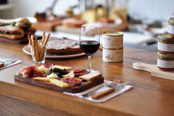 Location local commercial 70.00 m² à BORDEAUX