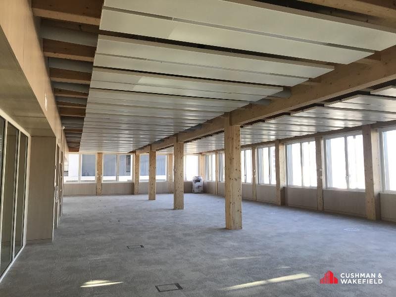 Bureaux à la location de 359 m² sur le Quai de Brienne