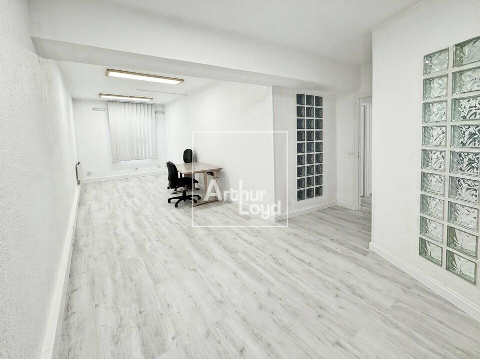 Location bureaux 75 m² non divisibles