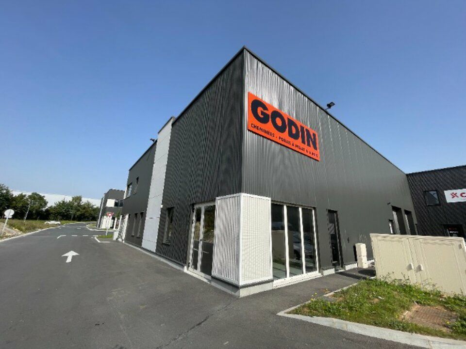 Local neuf aménagé avec du show-room 