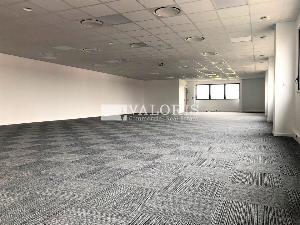 Valoris Real Estate vous propose des bureaux à la location au sein d'un parc mixte situé sur la commune de Dardilly.