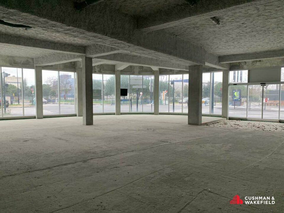 Vente bureaux 856 m² divisibles à partir de 303 m²