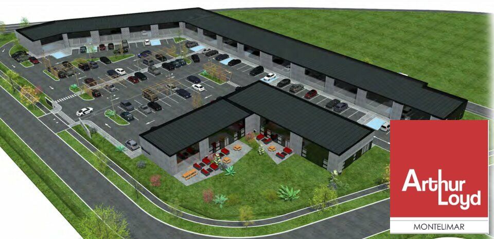 SAINT PAUL TROIS CHATEAUX - ZONE DROME SUD PROVENCE - A LOUER LOCAL COMMERCIAL DE 163 M2 AVEC PARKING