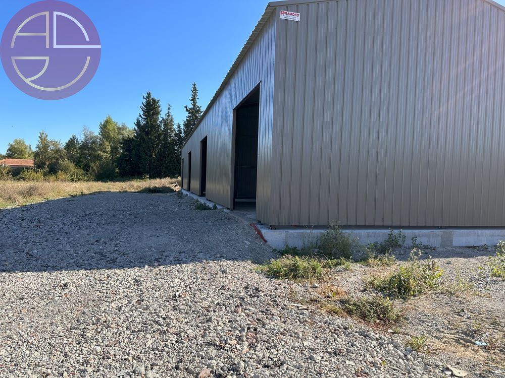 Vente local 662 m² à DEYME