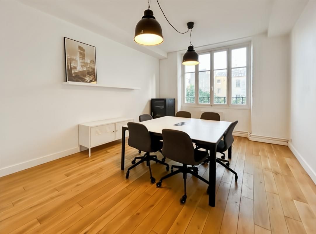 Location bureaux 130 m² non divisibles