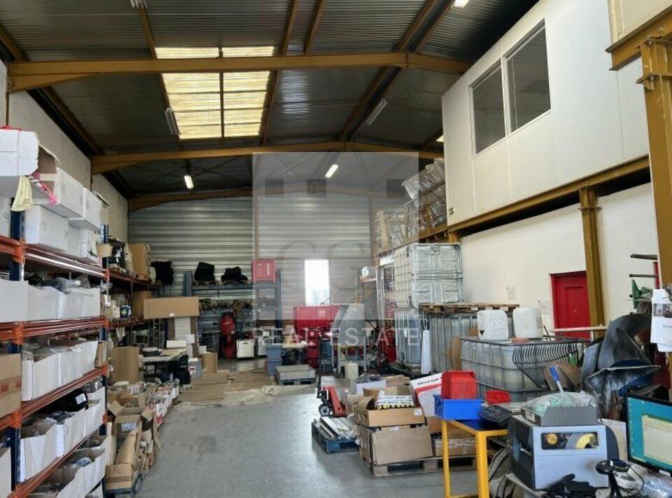 A louer - Local mixte de 715 m² à VENISSIEUX