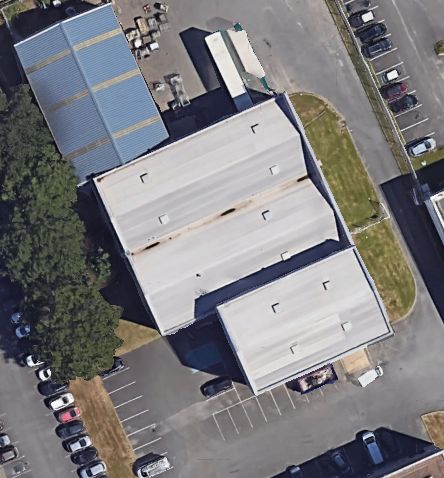 Location local 1550 m² à Le Mans