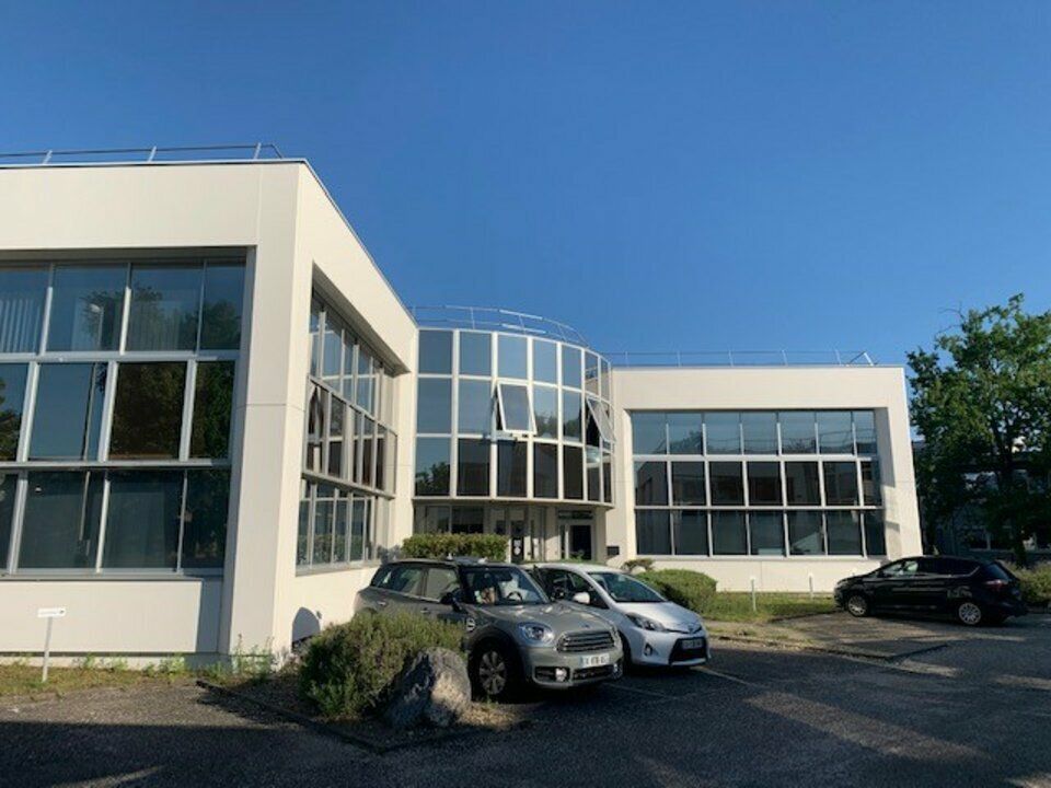 Location bureaux 910 m² non divisibles