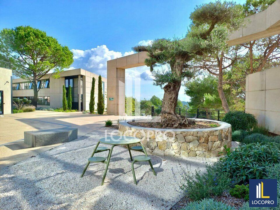 Coworking bureaux 1150.5 m² divisibles à partir de 8 m²