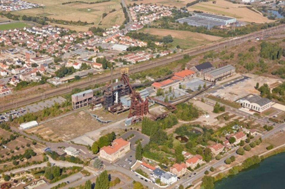 Vente terrain 27401 m² divisibles à partir de 1342 m²