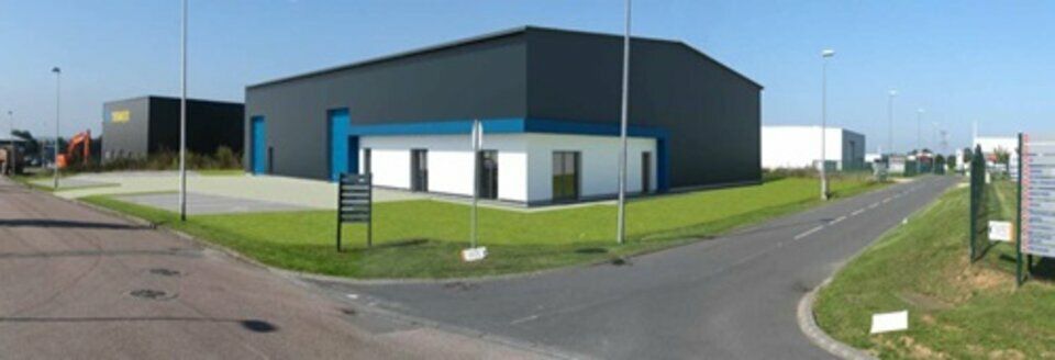Local d'activités de 900 m² à louer près de Rouen (76)