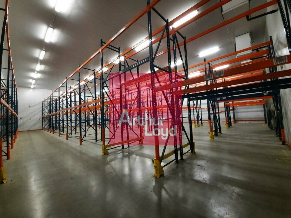 Vente entrepot 2360 m² non divisibles