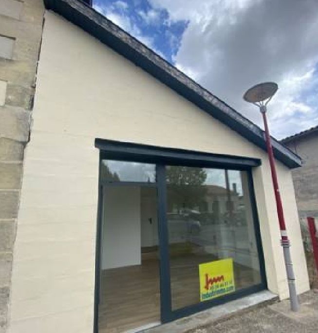 Location local commercial 19 m² à Le Taillan-Médoc