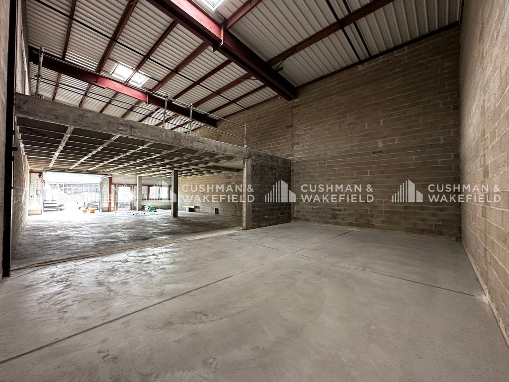 Vente activités 327 m² non divisibles