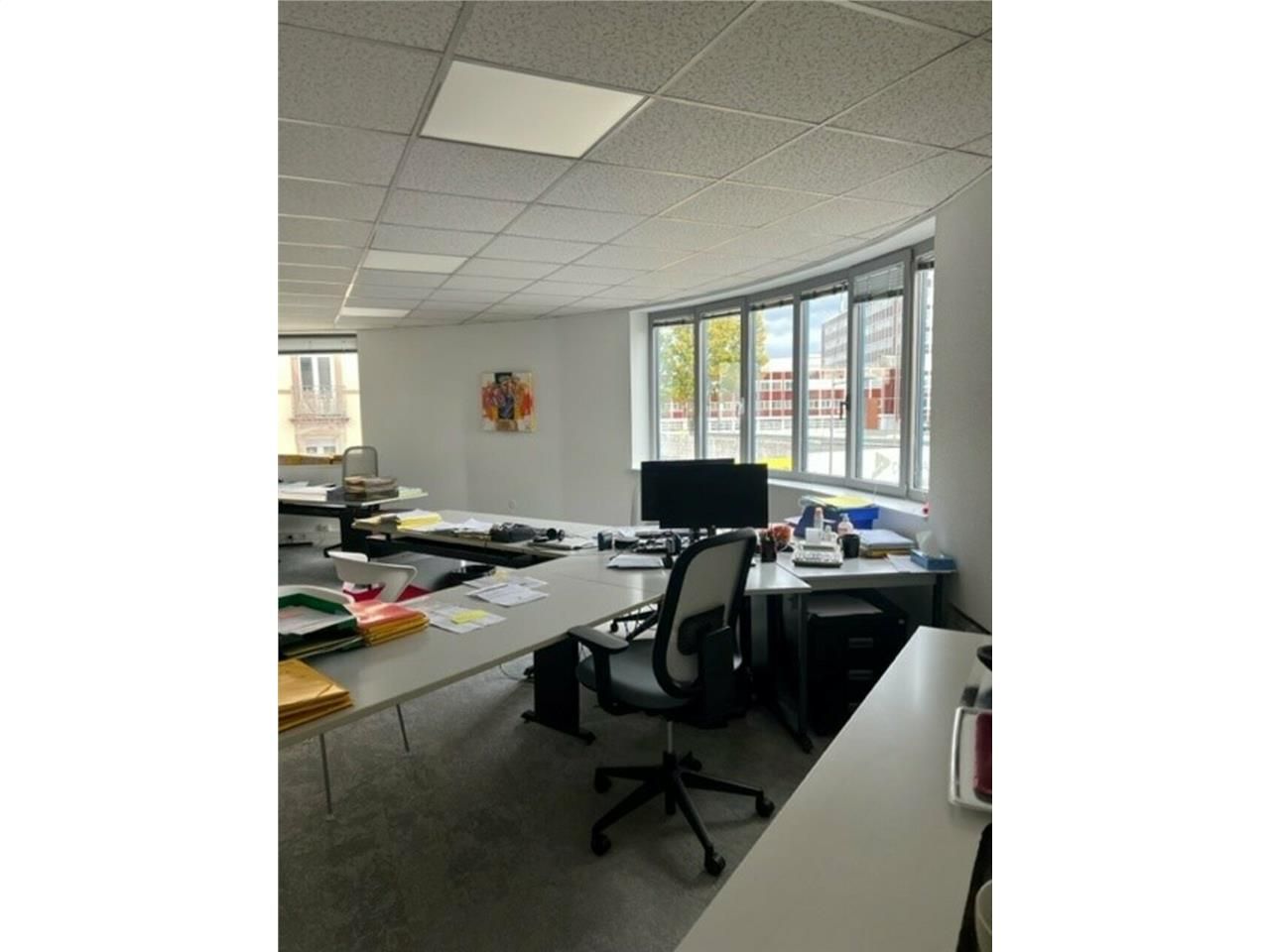 Location bureaux 251 m² non divisibles
