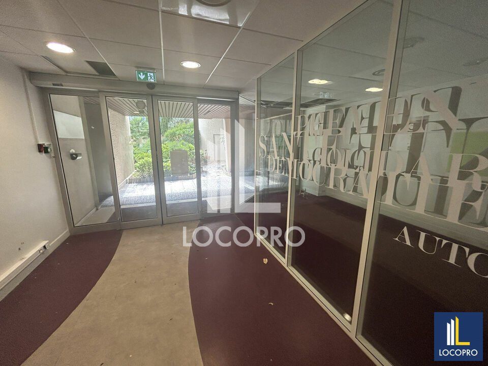 BUREAUX/LOCAUX - 382 M2 DIVISIBLES - NICE CENTRE-VILLE