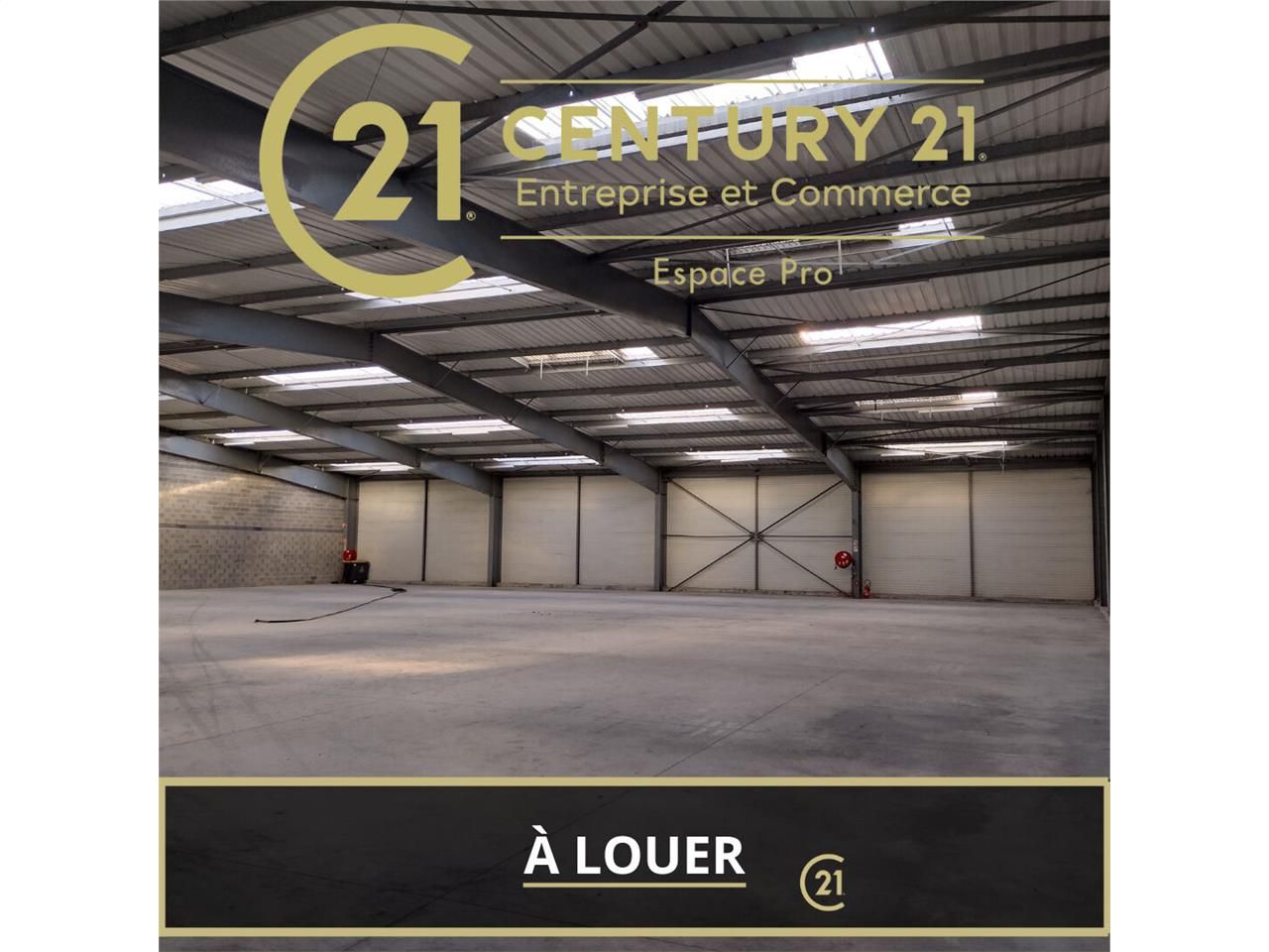 Location local 1350.00 m² à CARPIQUET