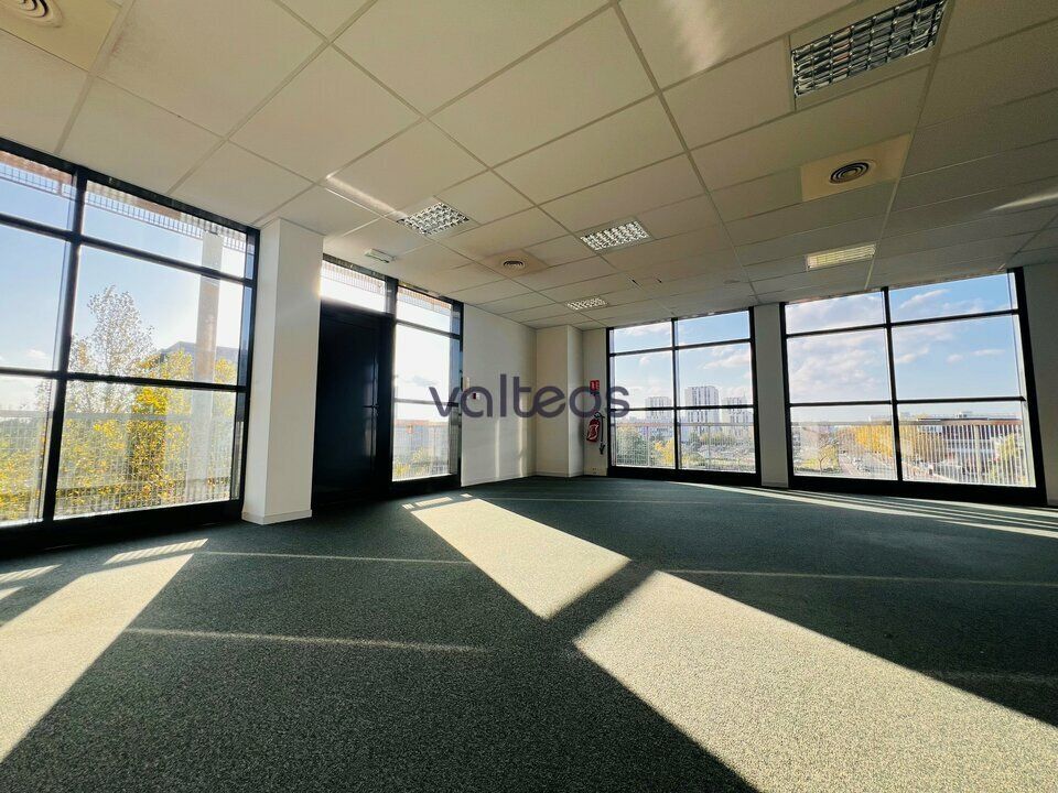 Location bureaux 132 m² non divisibles