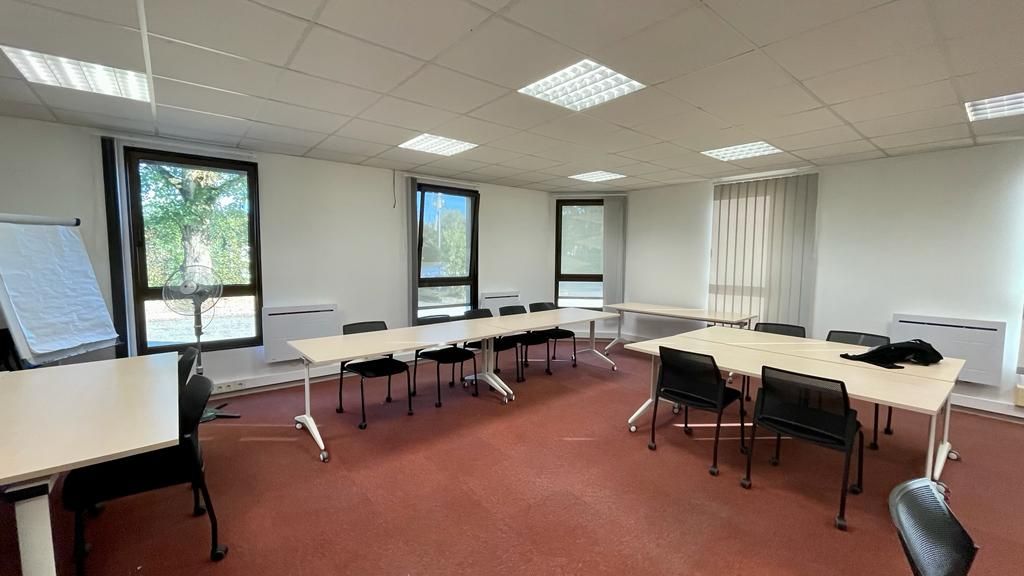 Location bureaux 71 m² non divisibles