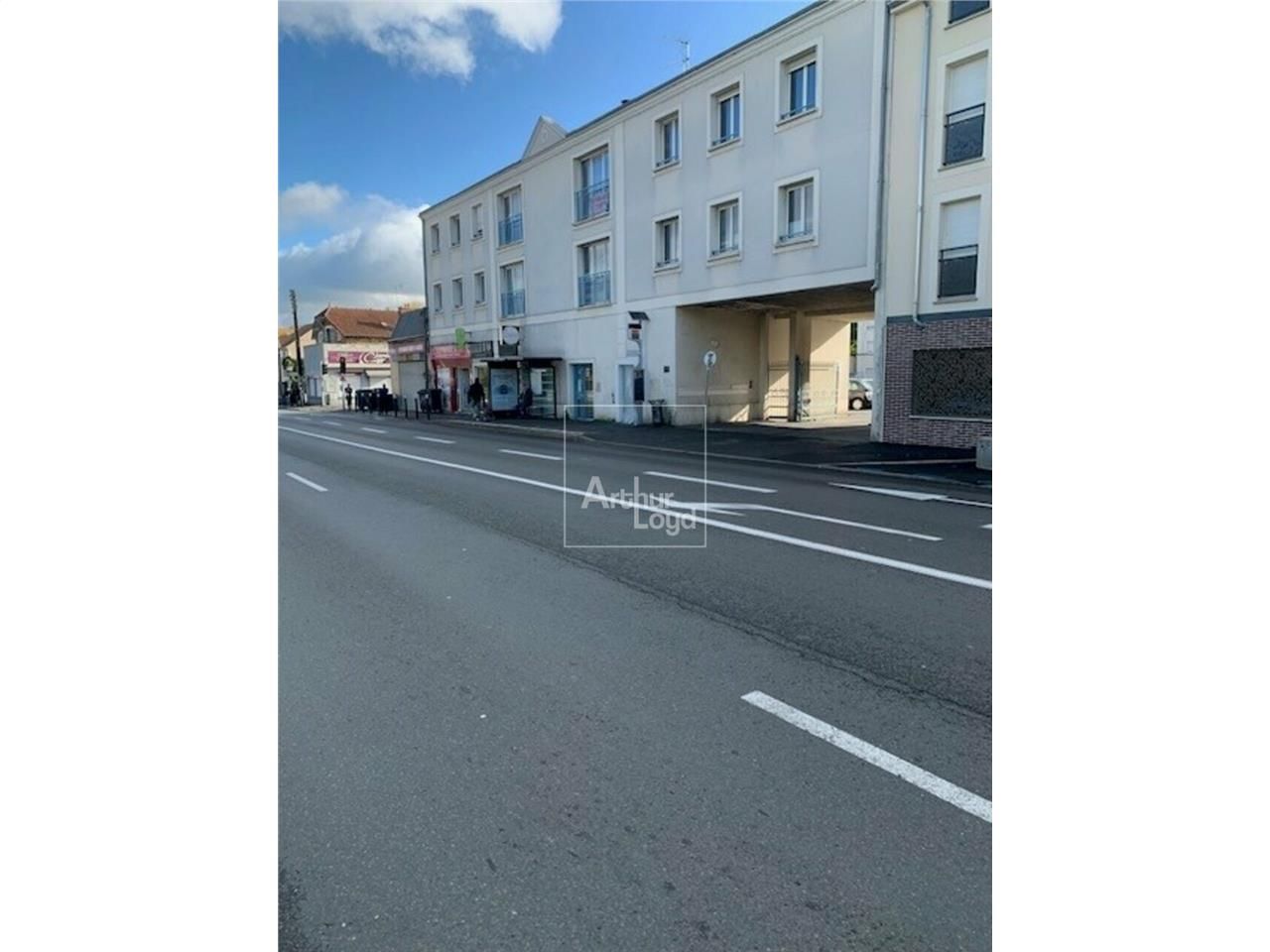 Location bureaux 140 m² non divisibles