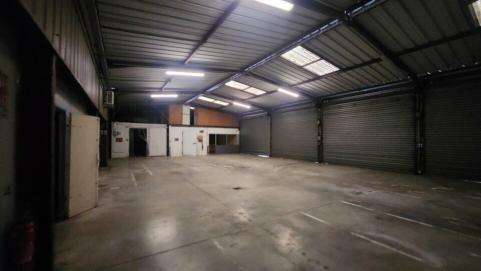 CHEVIGNY SAINT SAUVEUR - BATIMENT D'ACTIVITES - A LOUER