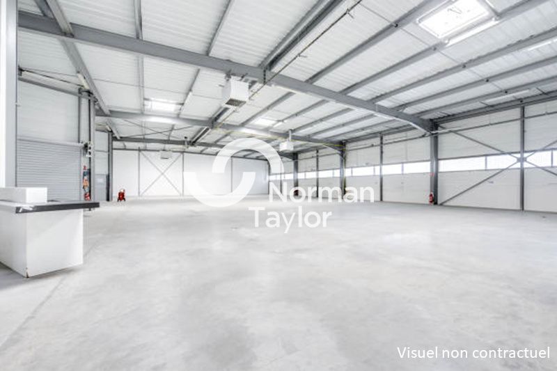Location local d''activites 1015 m² non divisibles