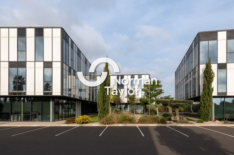 Location bureaux 235 m² non divisibles