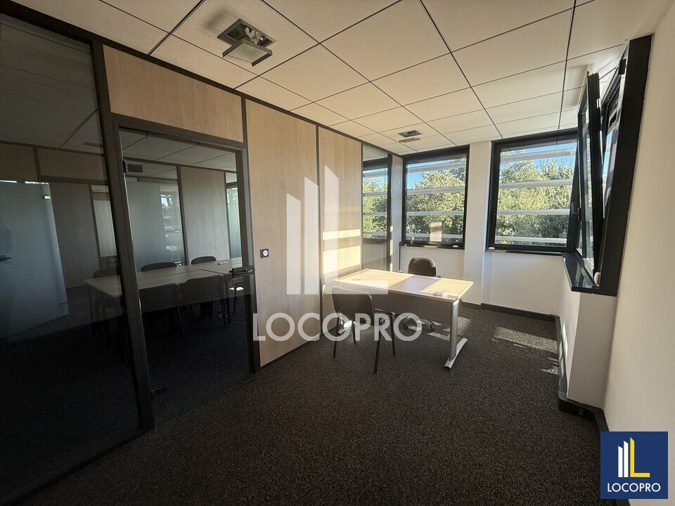 A LOUER - BUREAUX ENTREE DE SOPHIA ANTIPOLIS 