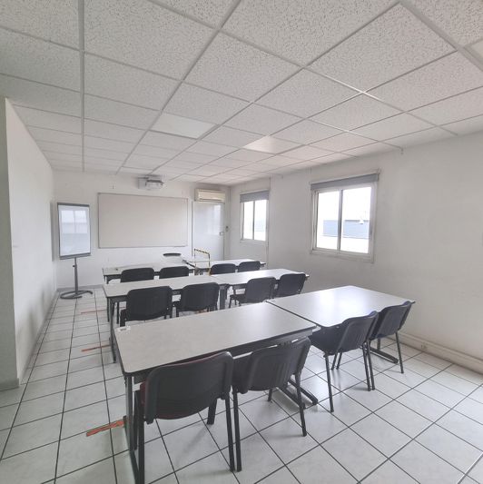 350 m² pour ce bureaux en location à Perpignan